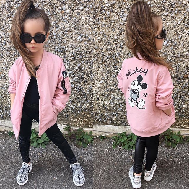 Laerta wearing her jacket f...