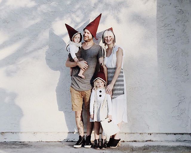 Gnome family portrait #hall...