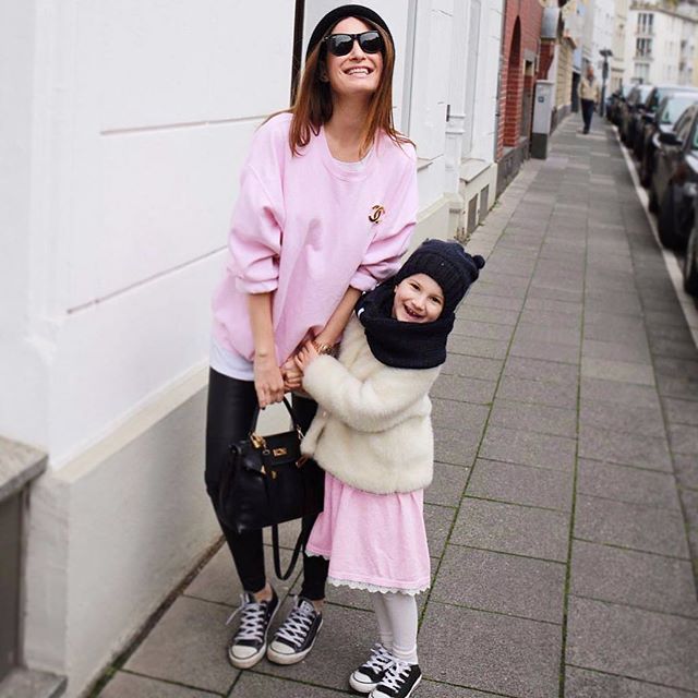 Instagram (64649)