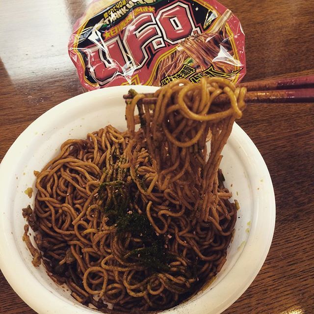 Instagram (70079)