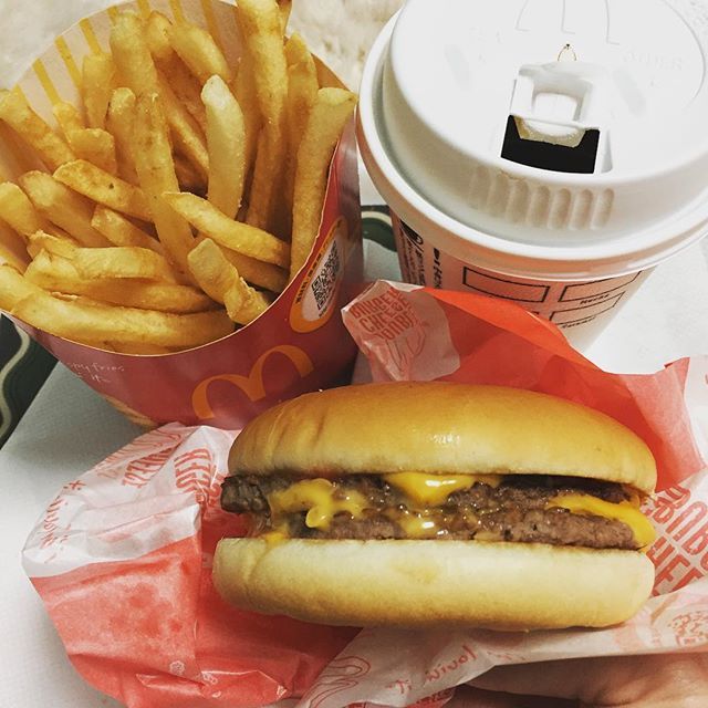 ダブルチーズバーガー