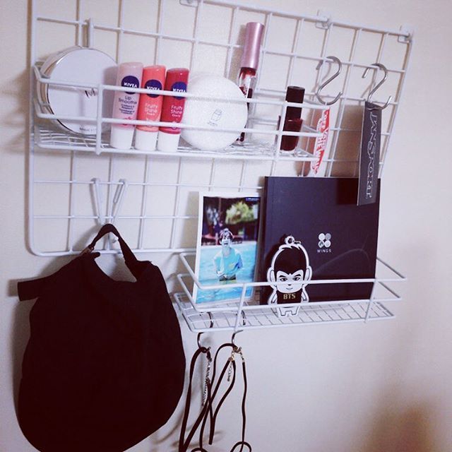 Instagram (77049)