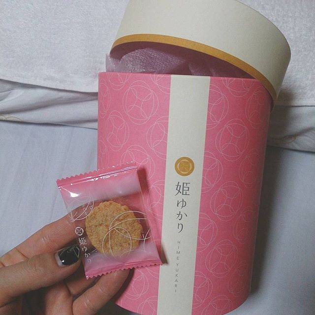 Instagram (90252)