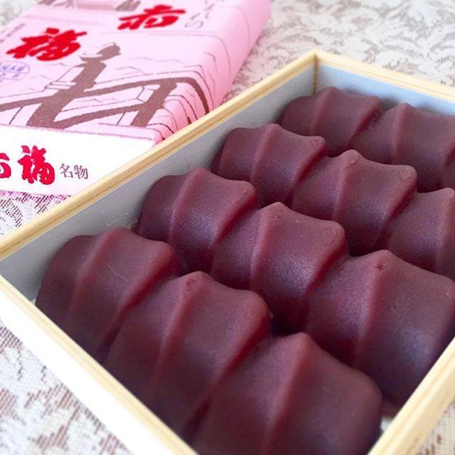 Instagram (90255)