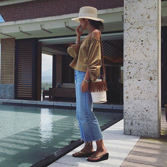 Instagram (112300)