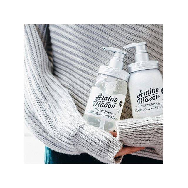 aminomason_official  アミノメイソン on Instagram: “寒い日は、家の中でお楽しみを見つけよう。さぁ、何をしようかしら？ . ☝︎WHIP CREAM SHAMPOO&MILK CREAM TREATMENT⠀⠀ キレイの素がたっぷり。芯のあるヘルシーな髪へ導く、新・アミノ酸ボタニカルヘアケアシリーズ。 . #chillyday…” (160399)